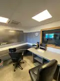 logistics - Activités / Bureaux À Louer - gallery thumbnail - 9