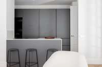 living - Piso de 234m² en venta en Almagro, Madrid - gallery thumbnail - 9