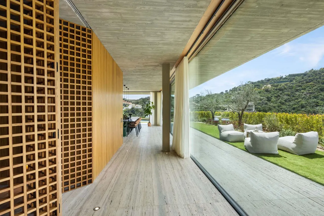 living - 2,311m² house / villa with 164m² garden for sale in Benahavís - gallery - 5