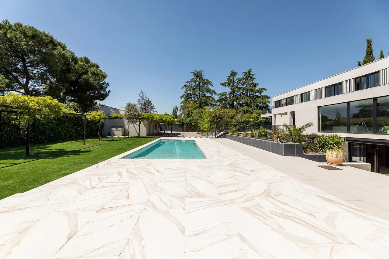 living - Casa / villa de 868m² en venta en Majadahonda, Madrid - gallery - 4