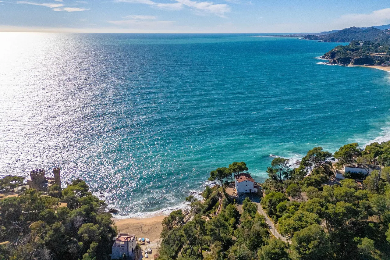 living - Parcela de 3,600m² en venta en Lloret de Mar, Costa Brava - gallery - 7