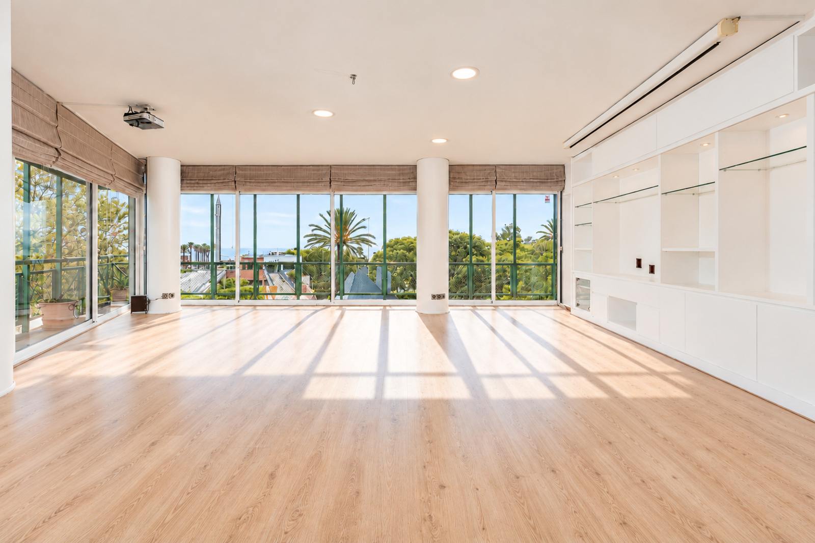 living - 150m² apartment for sale in Vila Olímpica, Barcelona - gallery thumbnail - 5