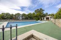 living - 448m² house / villa for sale in Benicasim, Valencia - gallery thumbnail - 2