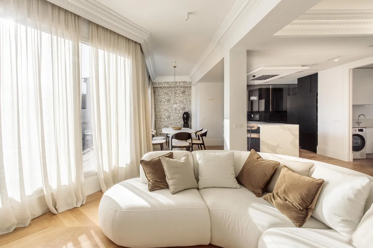 living - 260m² apartment for sale in Castellana, Madrid - gallery - 2
