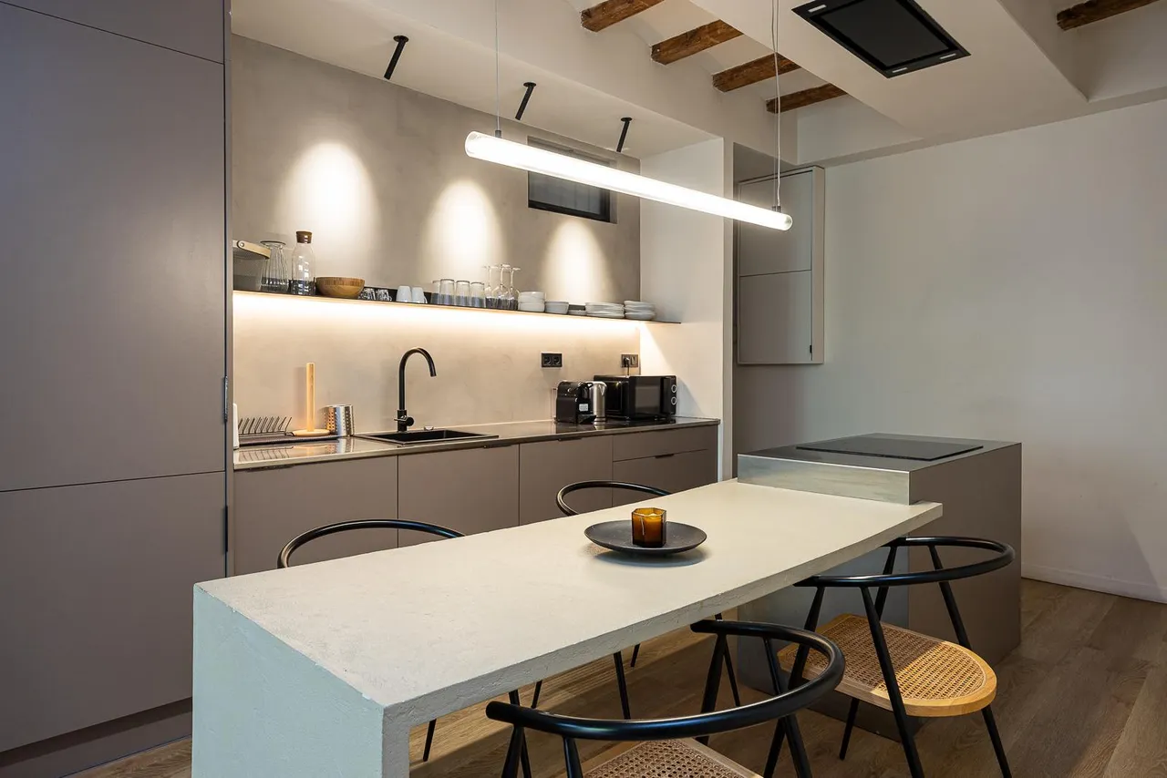 living - 42m² apartment for sale in El Born, Barcelona - gallery - 6