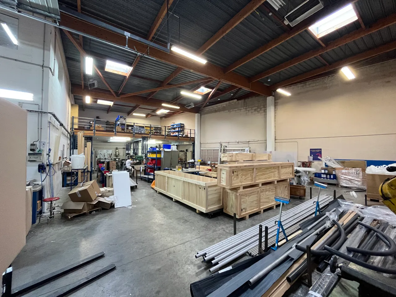 logistics - Activités / Bureaux À Louer - gallery - 2