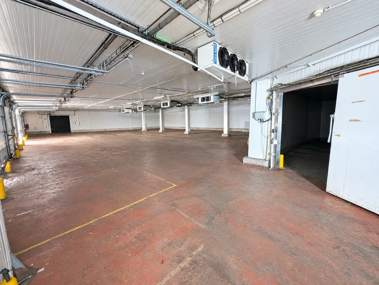 logistics - Warehouse / Offices For Rent - gallery - 4