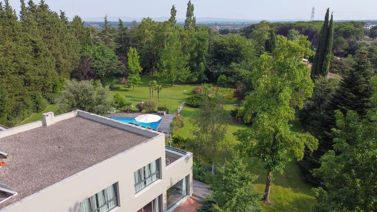 living - Villa de 618 m² en venta en Girona Centro, Girona - gallery - 9