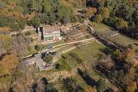 living - Casa rural de 775m² en venta en Pla de l'Estany, Girona - gallery thumbnail - 7