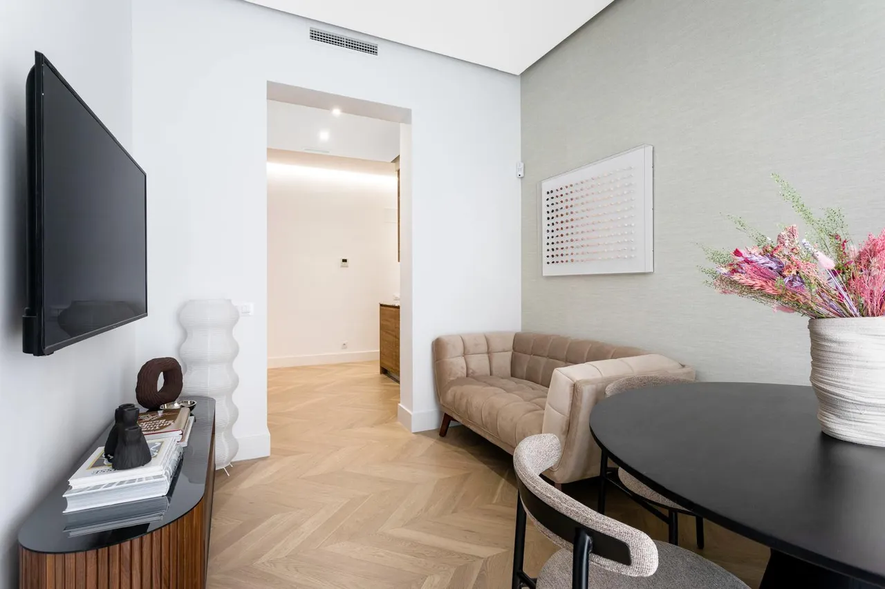 living - Piso de 73m² en alquiler en Trafalgar, Madrid - gallery - 3