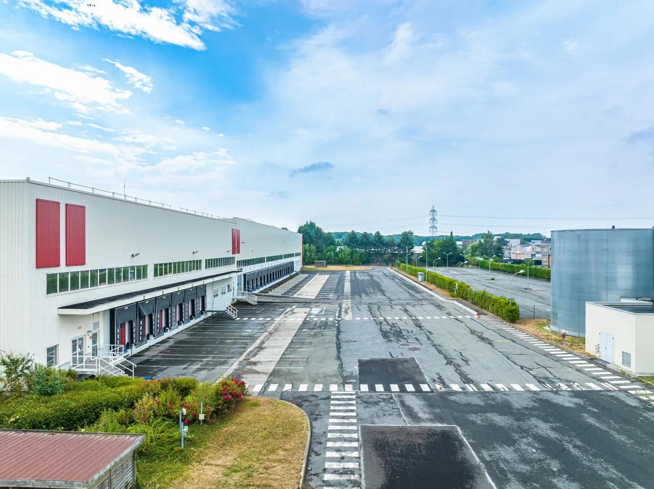 logistics - Entrepôt Logistique À Louer - gallery - 2