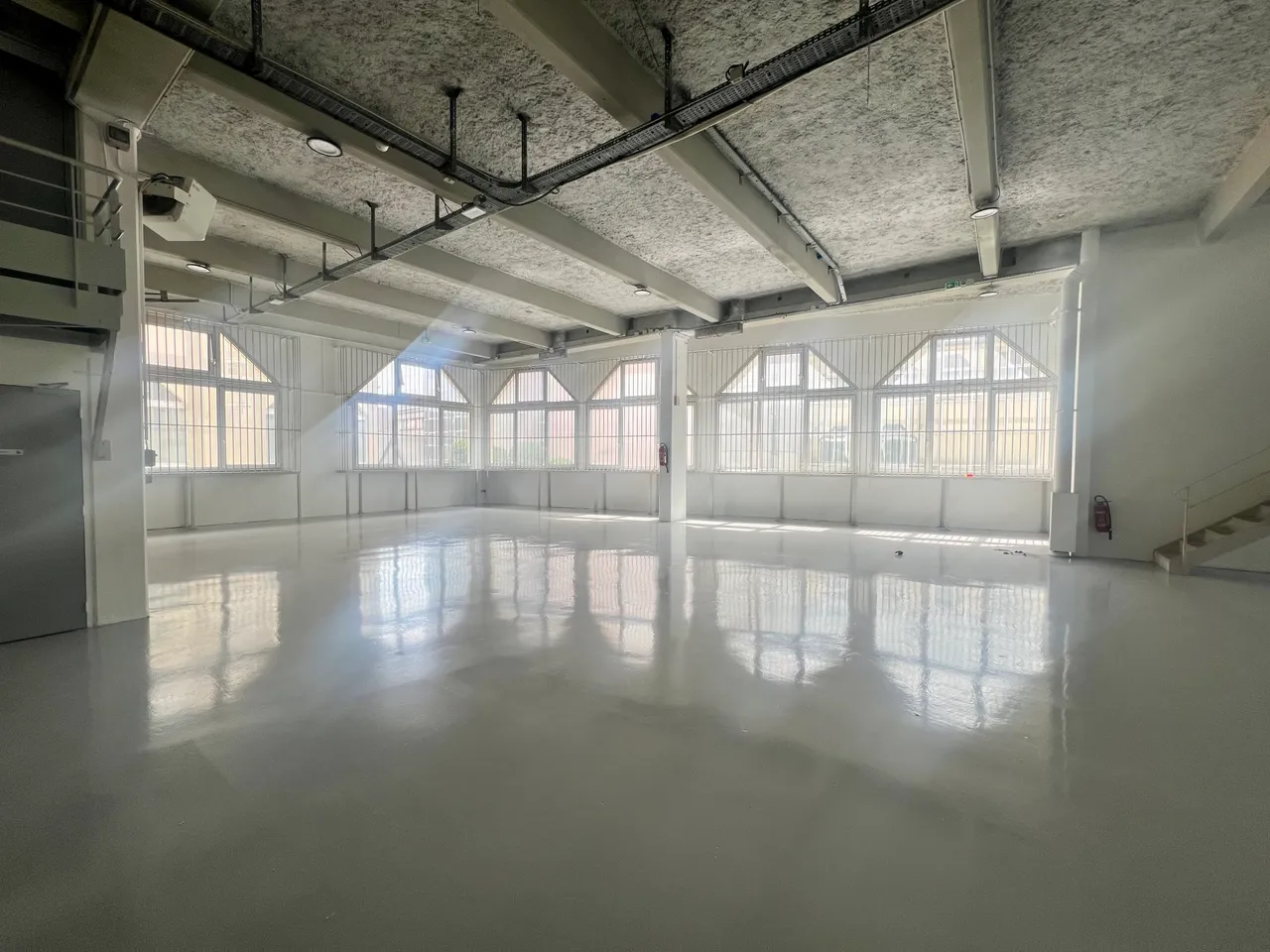 logistics - Entrepôt / Bureaux À Louer - gallery - 7