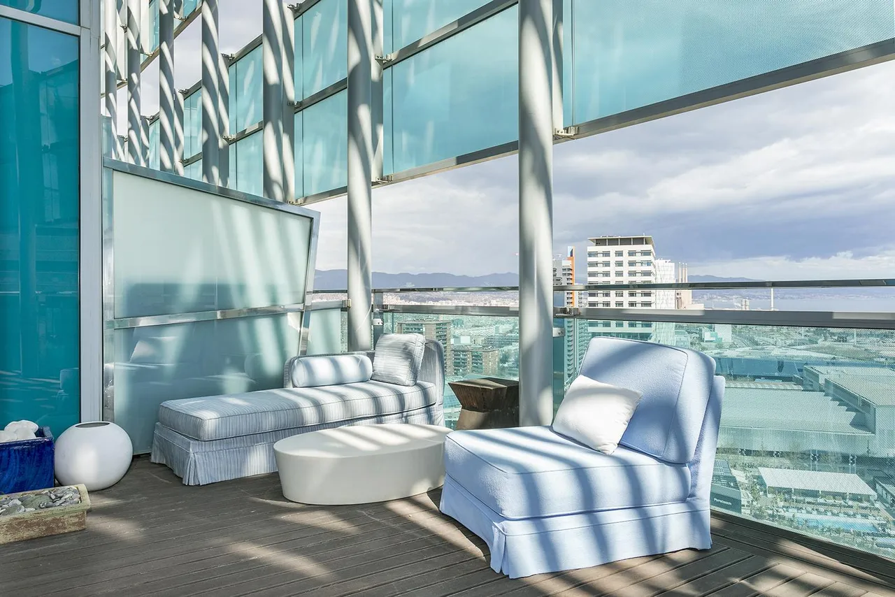 living - Ático de 150m² con 83m² terraza en venta en Diagonal Mar - gallery - 7