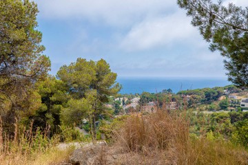 living - 800m² plot for sale in Blanes, Costa Brava - featured