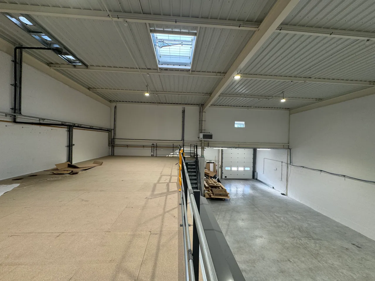 logistics - Light Industrial Premises / Offices For Rent - gallery - 5