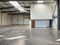 logistics - Light Industrial Premises / Offices For Rent - gallery thumbnail - 6