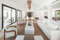 living - Casa / villa de 319m² con 80m² terraza en venta en Benahavís - gallery thumbnail - 7