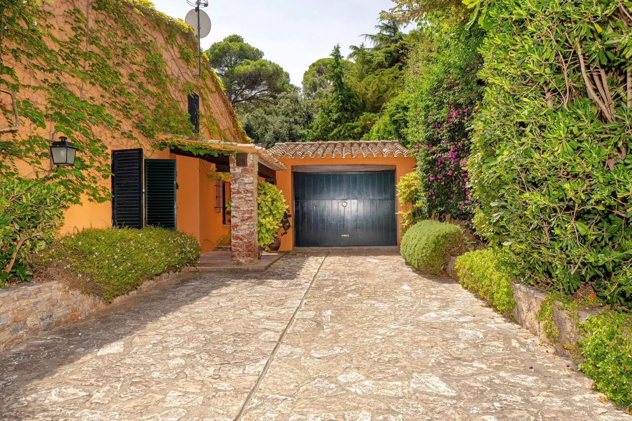 living - Casa / villa de 305m² en venta en Aiguablava, Costa Brava - gallery - 7