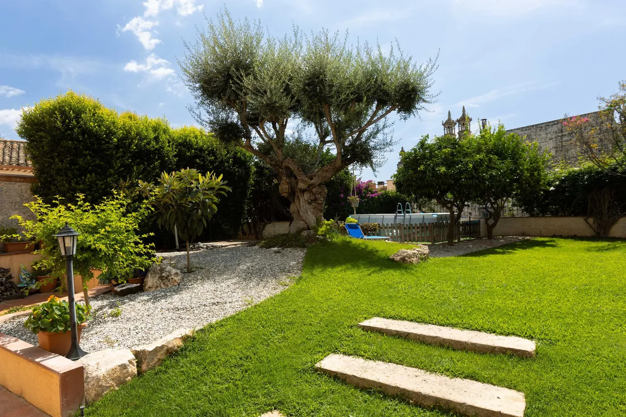 living - 1,100m² masia for sale in Teià, Barcelona - gallery - 5
