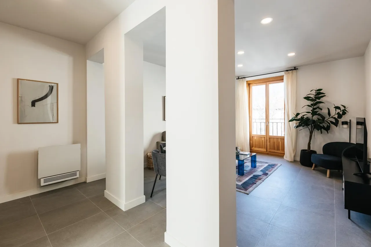 living - 90m² apartment for rent in La Latina, Madrid - gallery - 6