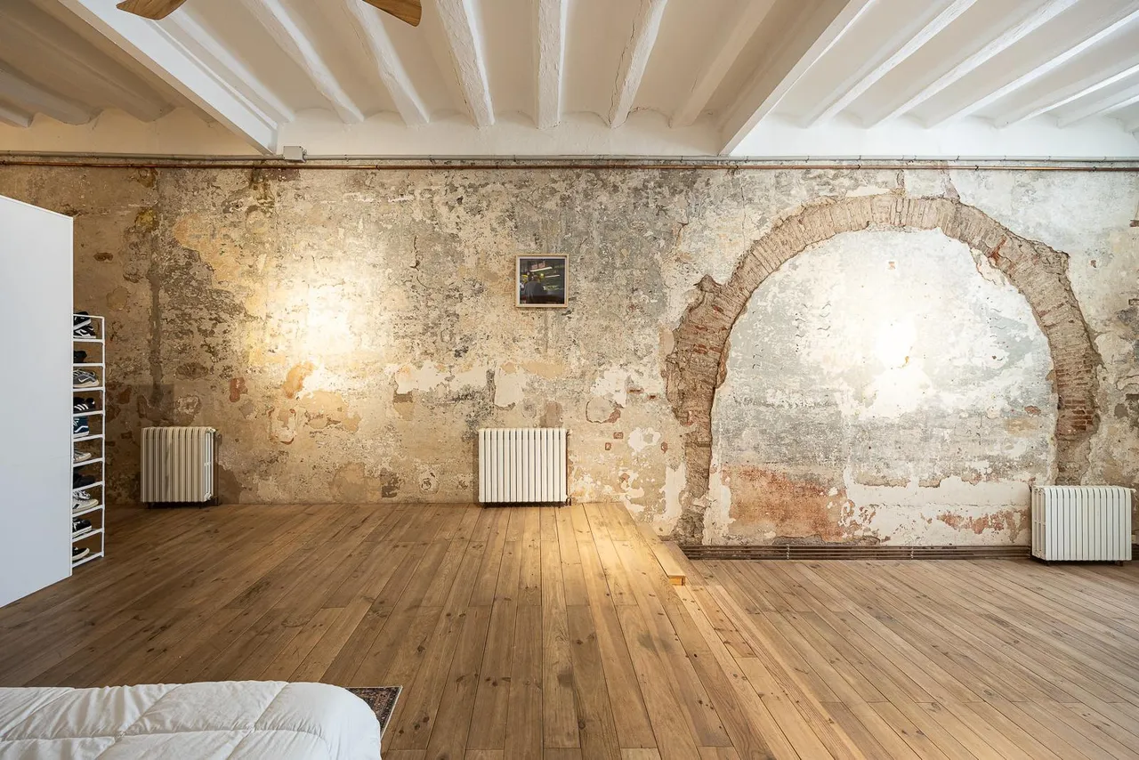 living - Piso de 163m² en venta en El Raval, Barcelona - gallery - 8