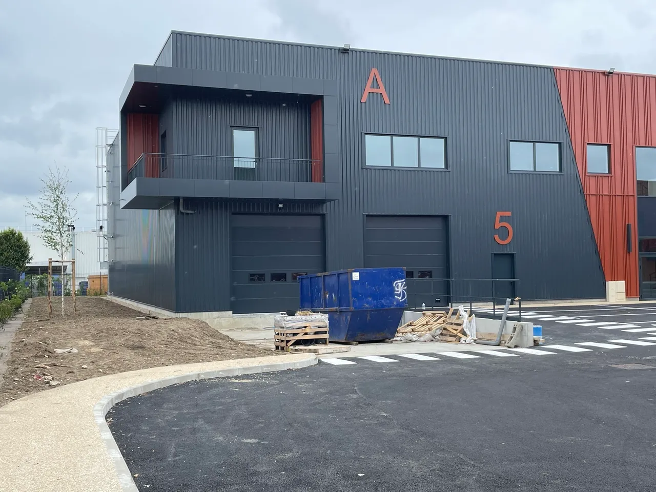 logistics - Activity Facility For Rent - gallery - 2