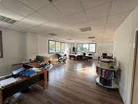 logistics - Activités / Bureaux À Vendre - gallery thumbnail - 7