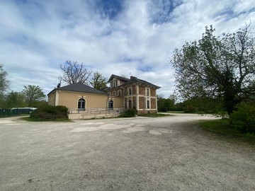 logistics - Activités / Bureaux À Vendre - featured