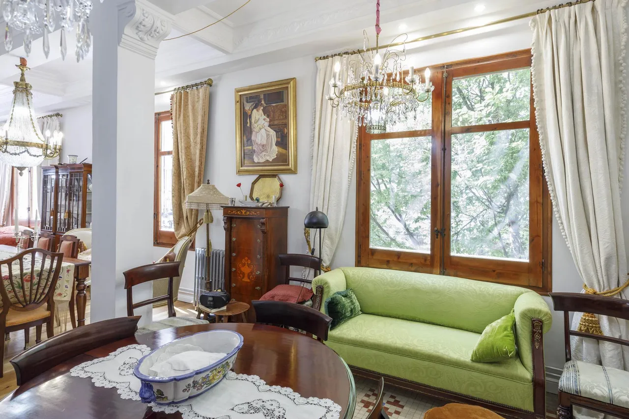 living - Piso de 165m² con 10m² terraza en venta en Gran Vía - gallery - 6