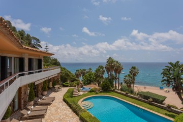 living - Casa / villa de 1,000m² en venta en Tossa de Mar - featured
