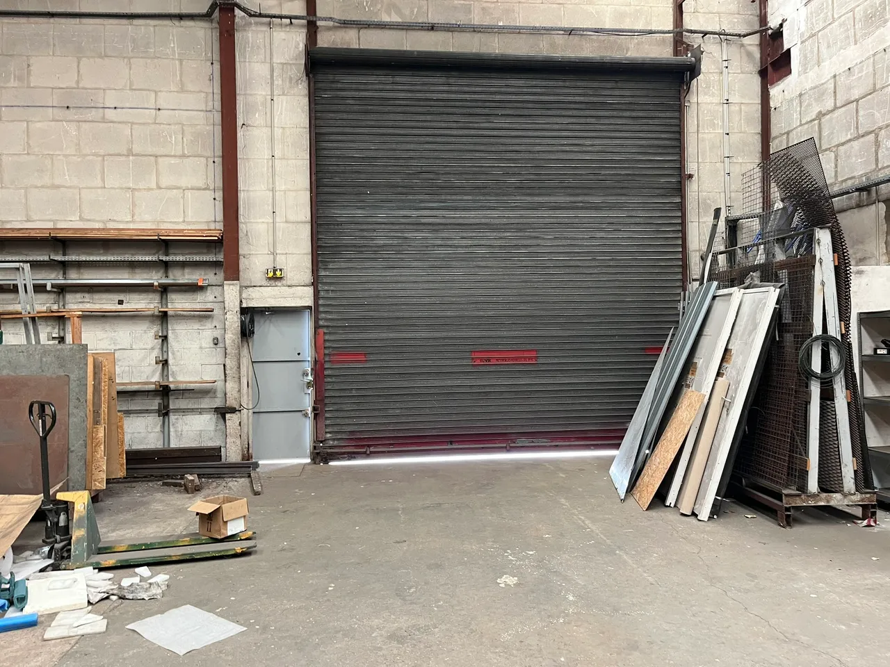 logistics - Local d’activités À Louer - gallery - 4