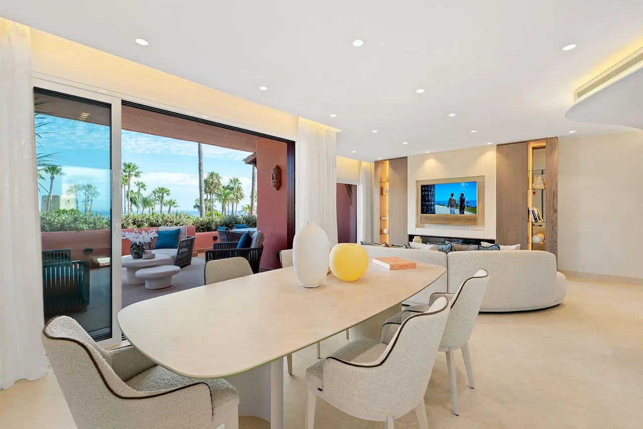 living - 130m² apartment with 67m² terrace for sale in New Golden Mile - gallery - 5