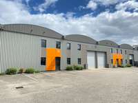 logistics - Entrepôt / Bureaux À Louer - gallery thumbnail - 2