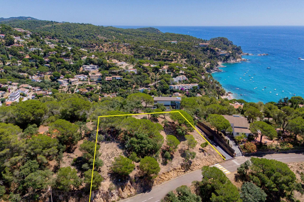 living - Parcela de 1,003m² en venta en Tossa de Mar, Costa Brava - gallery - 2