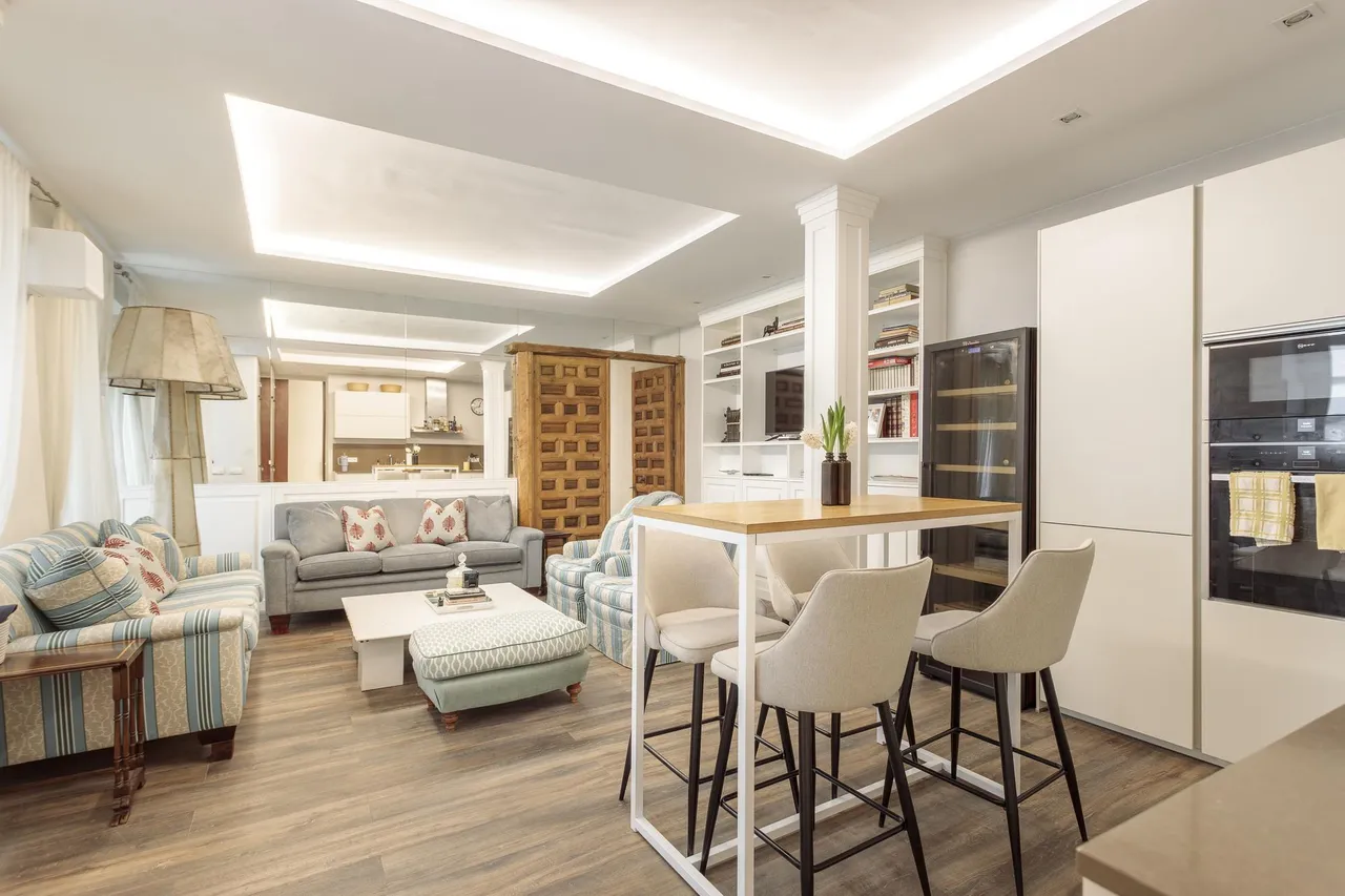 living - Piso de 130m² en venta en Chueca - Justicia, Madrid - gallery - 2