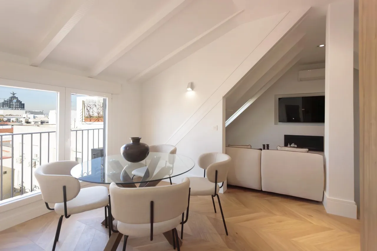 living - 60m² apartment for sale in Castellana, Madrid - gallery - 3