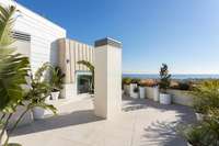 living - 309m² penthouse with 115m² terrace for sale in El Born - gallery thumbnail - 7