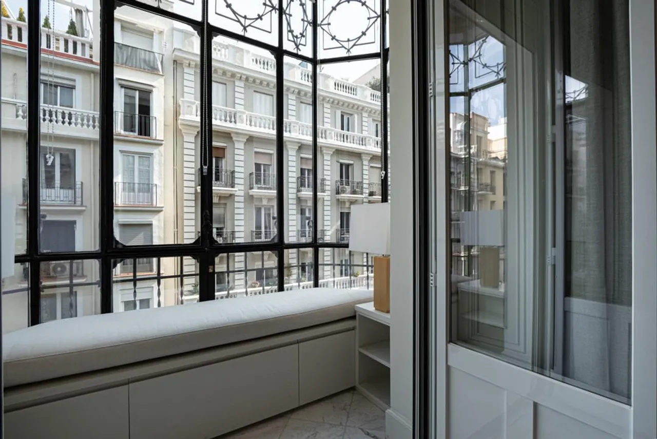 living - Piso de 120m² en alquiler en Castellana, Madrid - gallery - 10