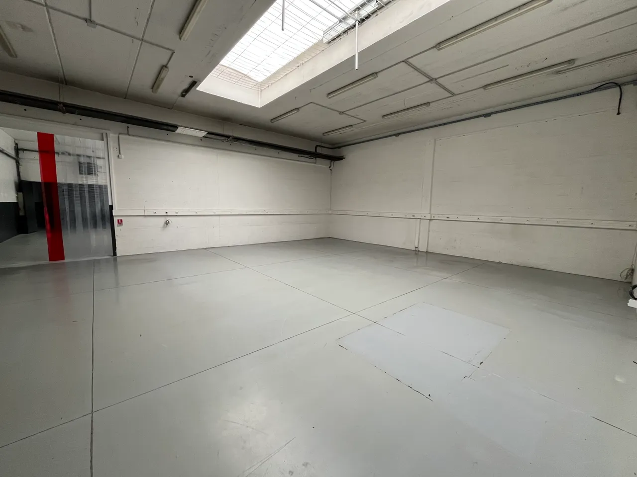 logistics - Light Industrial Premises / Offices For Rent - gallery - 7