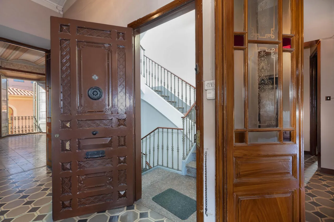 living - 702m² building with 600m² garden for sale in La Garrotxa - gallery - 4