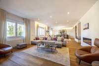 living - 289m² apartment with 6m² terrace for sale in Gran Vía - gallery thumbnail - 5