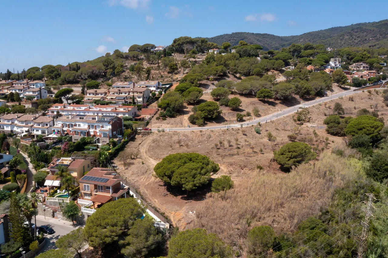 living - 2,067m² plot for sale in Premià de Dalt, Barcelona - gallery - 6