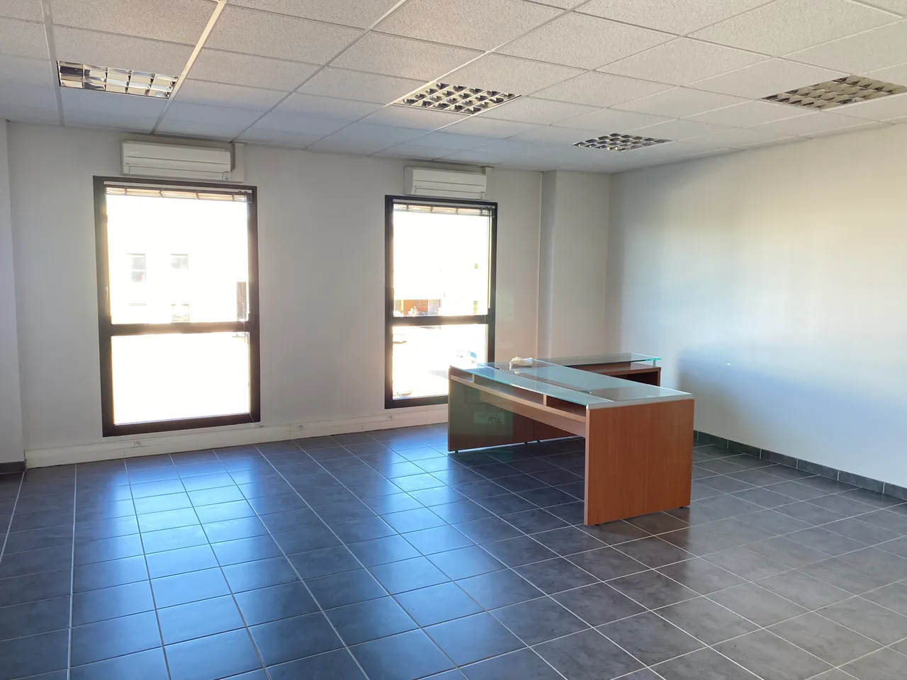 logistics - Light Industrial Premises / Offices For Rent - gallery - 8