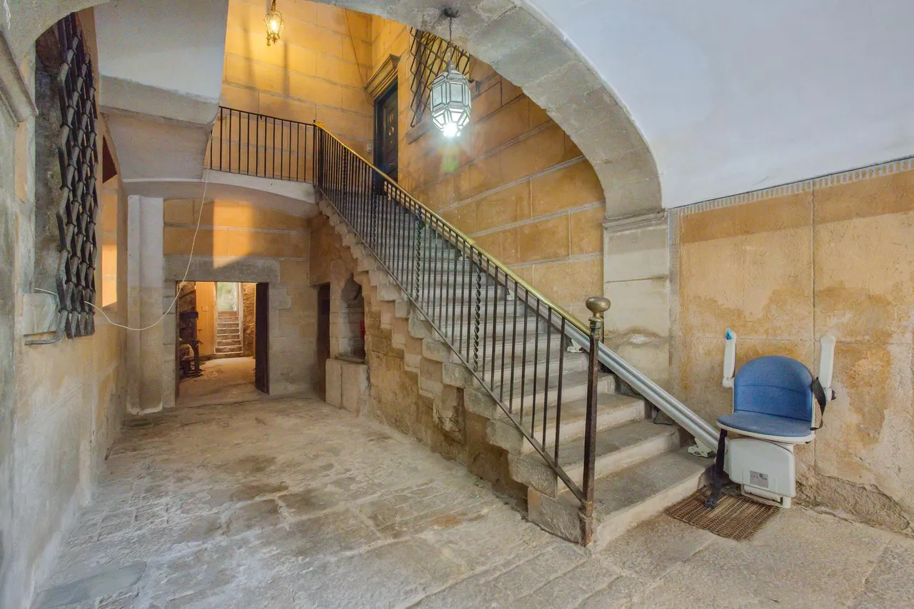 living - 1,140m² house / villa with 409m² garden for sale in Barri Vell - gallery - 4