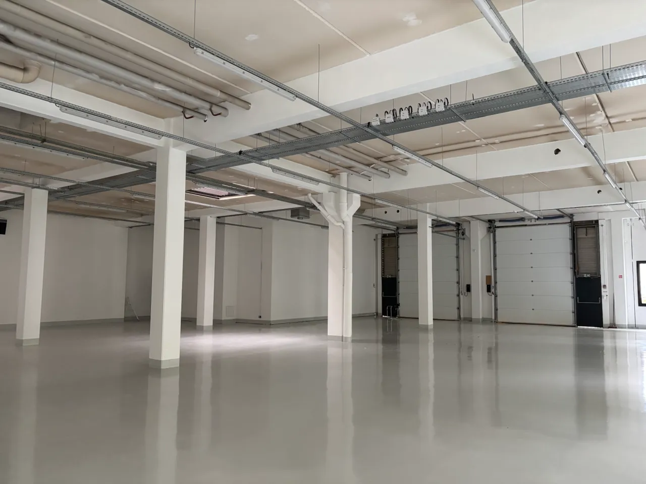 logistics - Activity Facility For Rent - gallery - 2