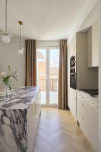 living - Piso de 91m² en alquiler en Malasaña, Madrid - gallery thumbnail - 10