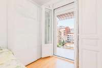 living - Piso de 128m² con 9m² terraza en venta en Eixample Izquierdo - gallery thumbnail - 10