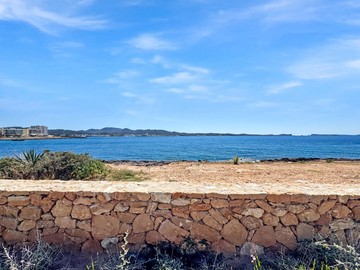 living - Piso de 81m² en venta en San Antonio, Islas Baleares - featured