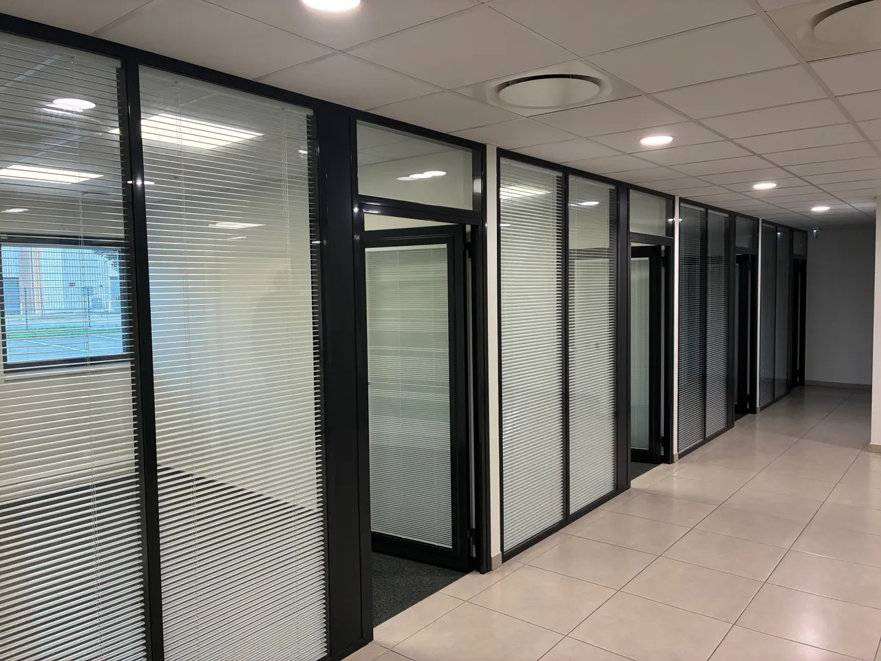 logistics - Light Industrial Premises / Offices For Rent - For Sale - gallery - 6