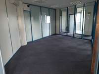 office - Bureaux À Louer - À Vendre - gallery thumbnail - 6